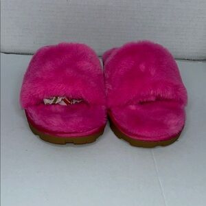 Kelly & Katie Pink Fuzzy Slippers